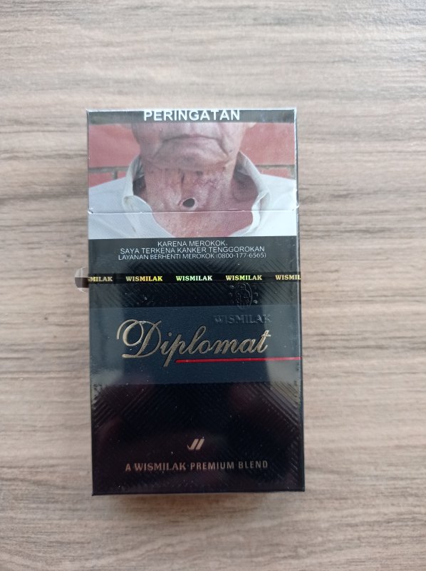 Rokok diplomat / wismilak