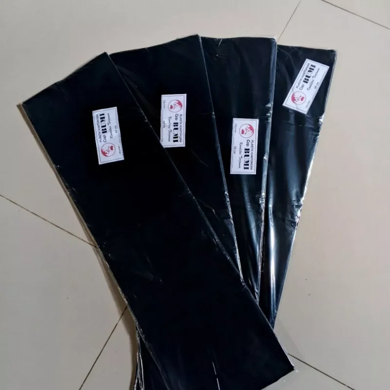 plastik meteran bumi hitam