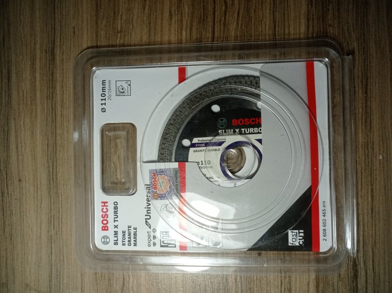 Pemotong keramik bosch 110 mm