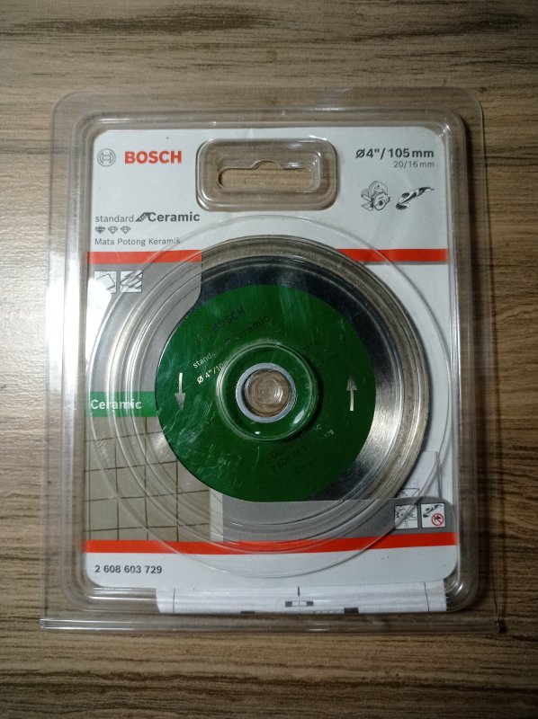 Pemotong keramik bosch 105 mm
